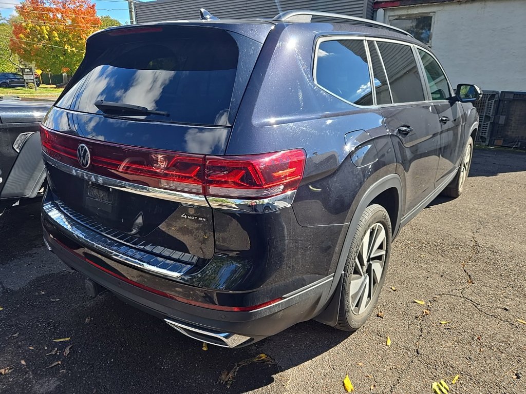 Used 2024 Volkswagen Atlas SE AWD/4WD image 5