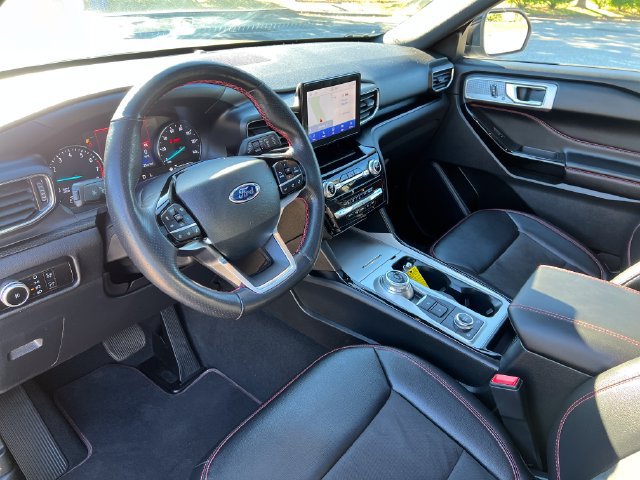 Certified 2023 Ford Explorer ST-Line w/ Class IV Trailer Tow Package AWD/4WD image 18