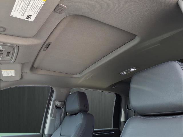 Used 2024 Chevrolet Silverado 2500 LTZ w/ LTZ Premium Package image 29