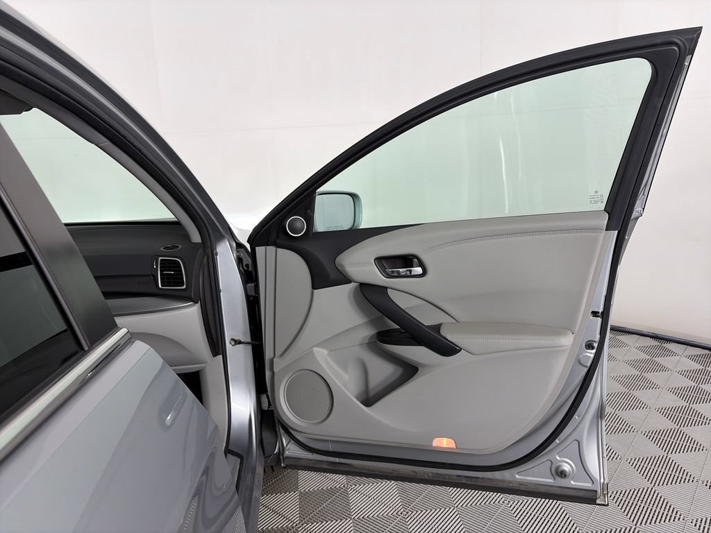 Used 2018 Acura RDX w/ Technology Package AWD/4WD image 31