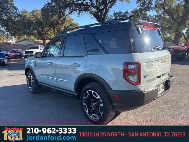 Certified 2022 Ford Bronco Sport Outer Banks w/ Tech Package image 5