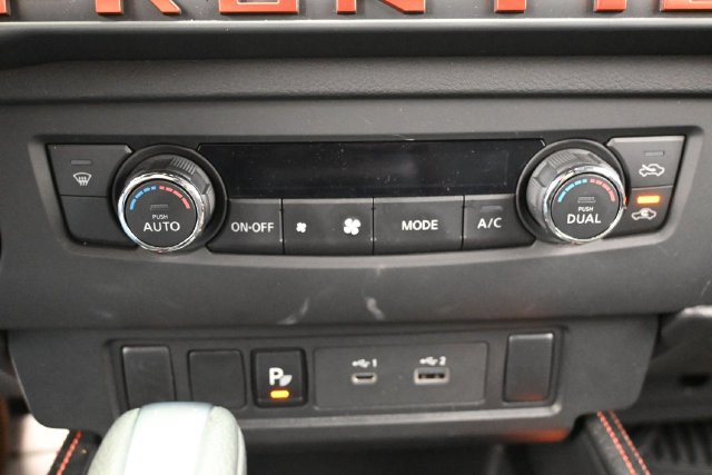 Used 2025 Nissan Frontier PRO-4X AWD/4WD image 22
