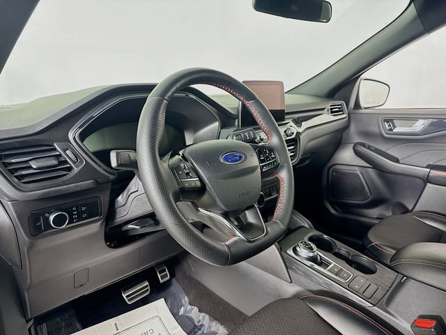 Certified 2024 Ford Escape ST-Line image 9