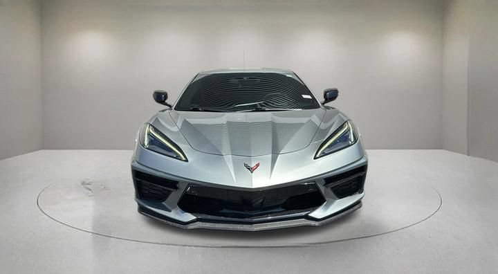 Used 2022 Chevrolet Corvette Stingray Premium Cpe w/ Z51 Performance Package RWD image 2