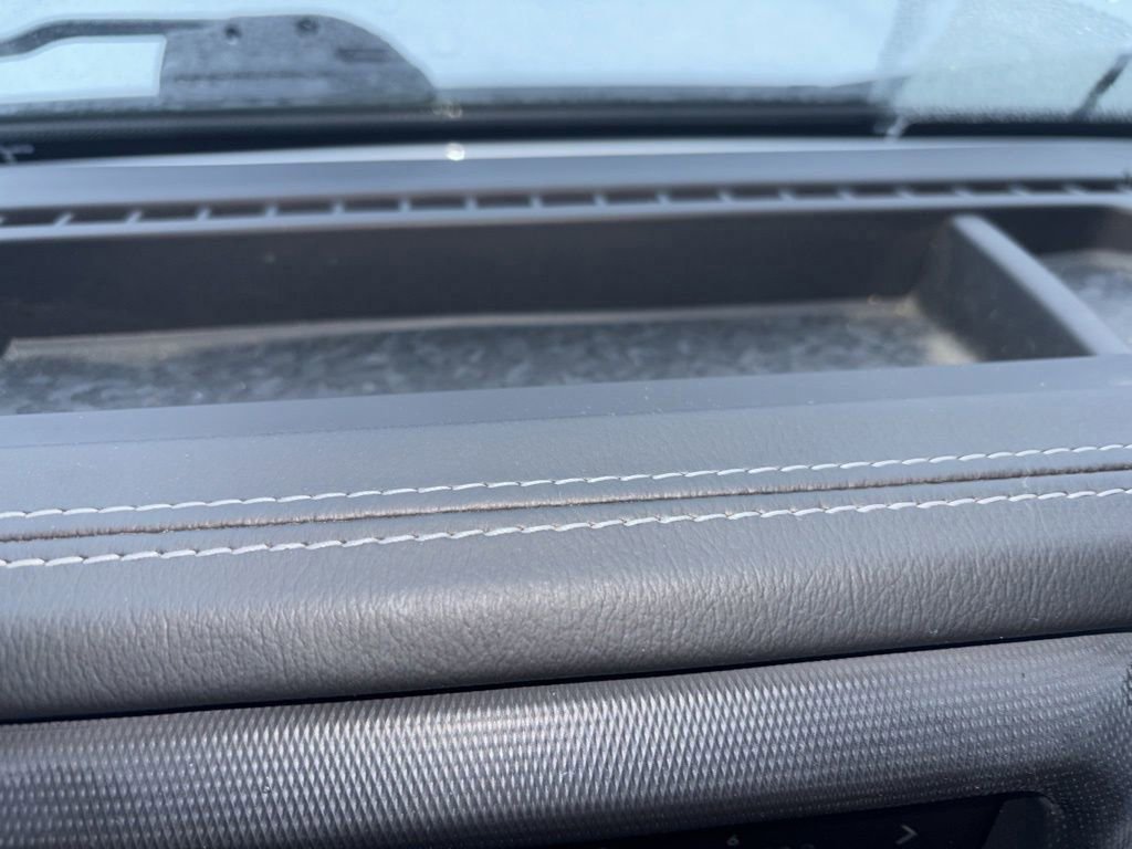 Used 2023 Jeep Gladiator Rubicon w/ Cold Weather Group image 40