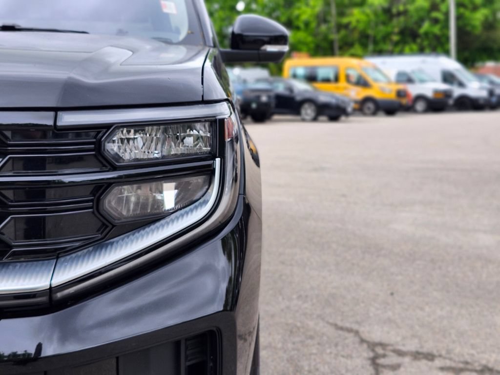Certified 2025 Ford Expedition Max Platinum AWD/4WD image 10