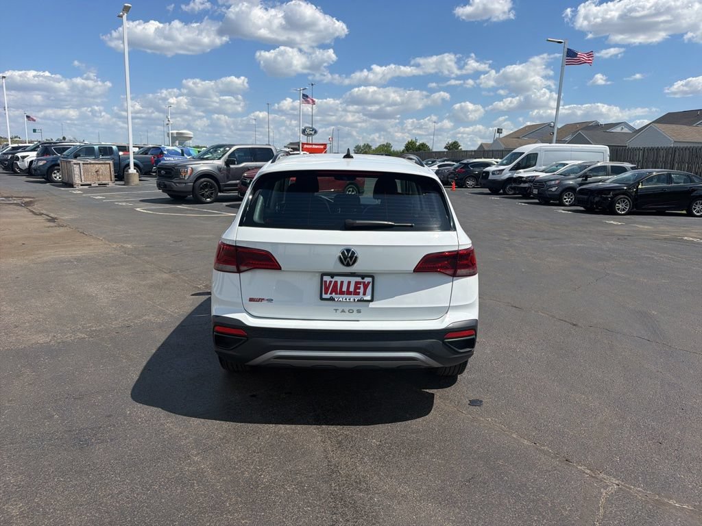 Used 2023 Volkswagen Taos S w/ Driver Assistance Package FWD image 10