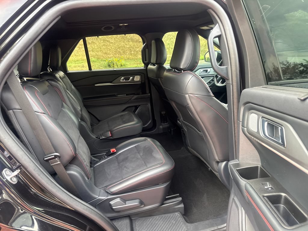 Certified 2025 Ford Explorer ST AWD/4WD image 26