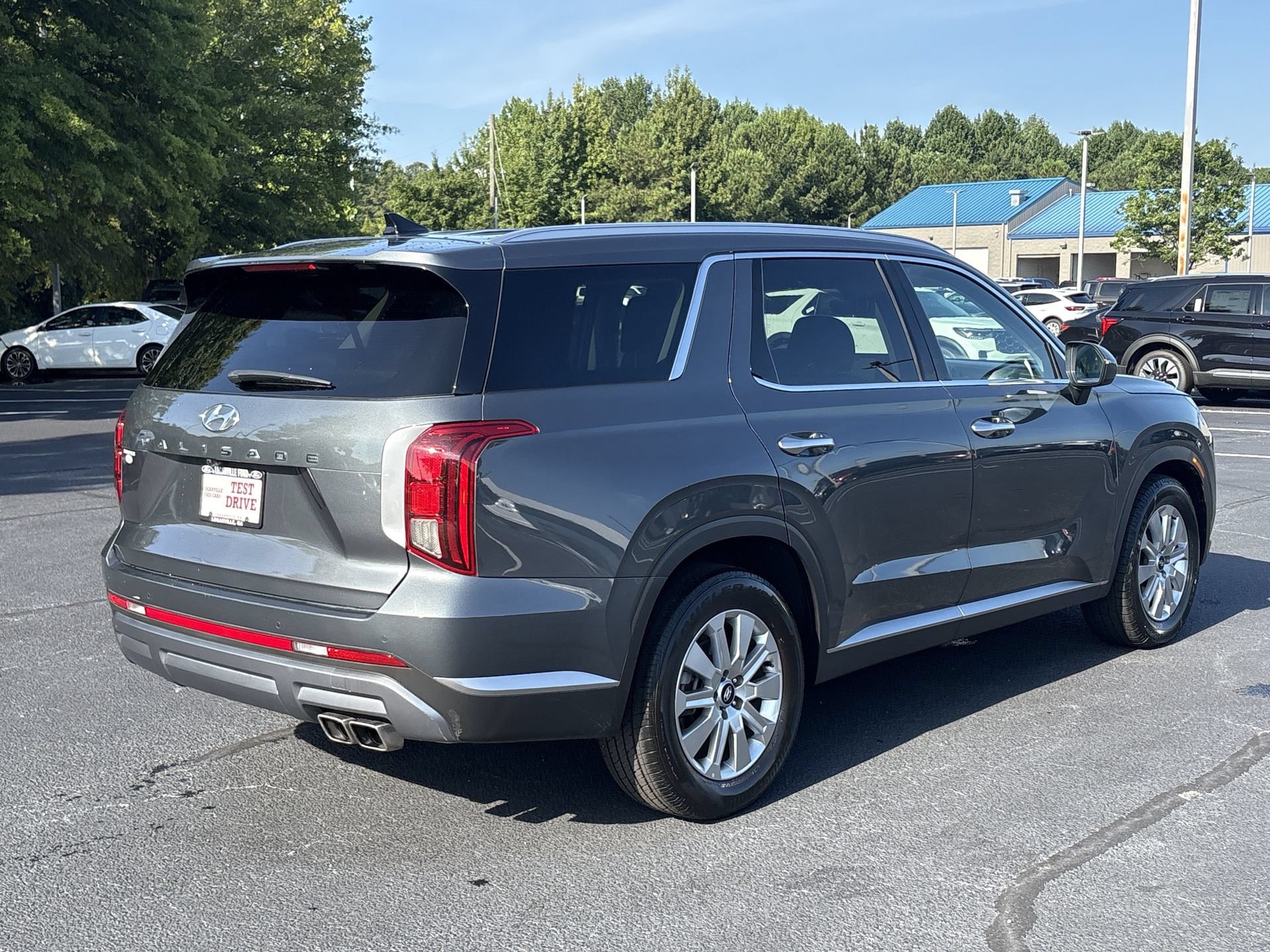 Used 2025 Hyundai Palisade SEL FWD image 24