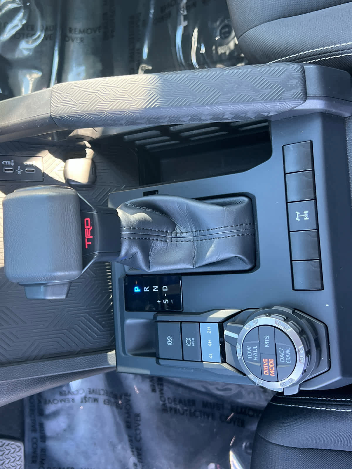 Used 2024 Toyota Tacoma TRD Off-Road image 38