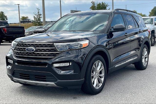 Certified 2024 Ford Explorer XLT w/ Equipment Group 202A RWD image 3