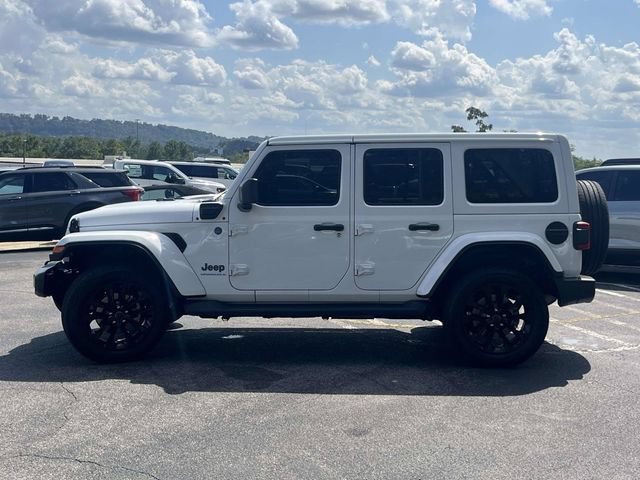 Used 2025 Jeep Wrangler Unlimited Sahara AWD/4WD image 7