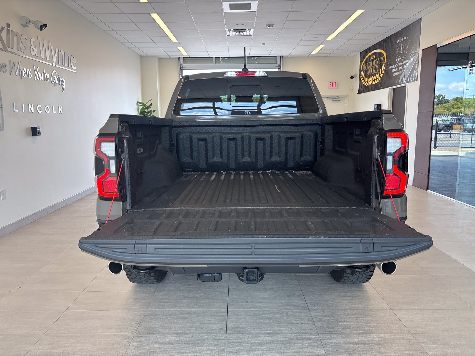 Certified 2025 Ford Ranger Raptor AWD/4WD image 10