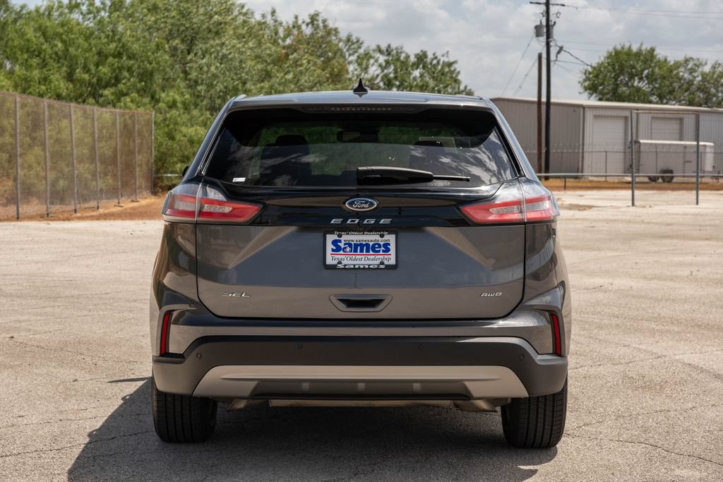 Certified 2024 Ford Edge SEL AWD/4WD image 7