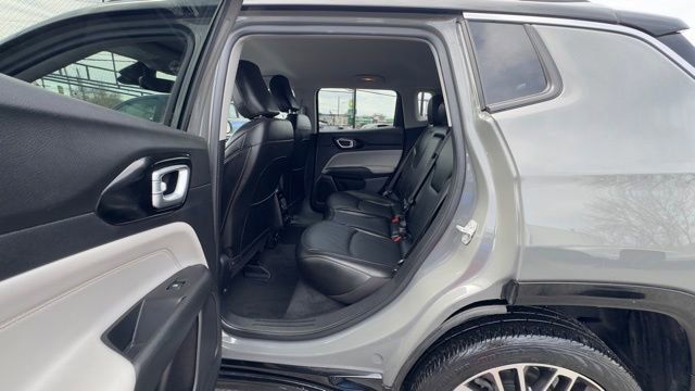Used 2022 Jeep Compass Limited w/ Elite Group image 17
