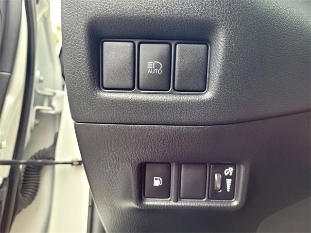 Used 2021 Toyota C-HR LE image 20