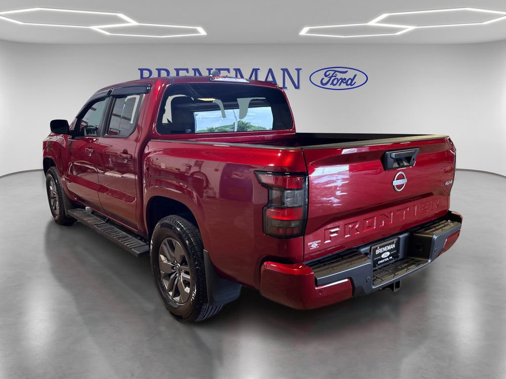 Used 2025 Nissan Frontier SV AWD/4WD image 8