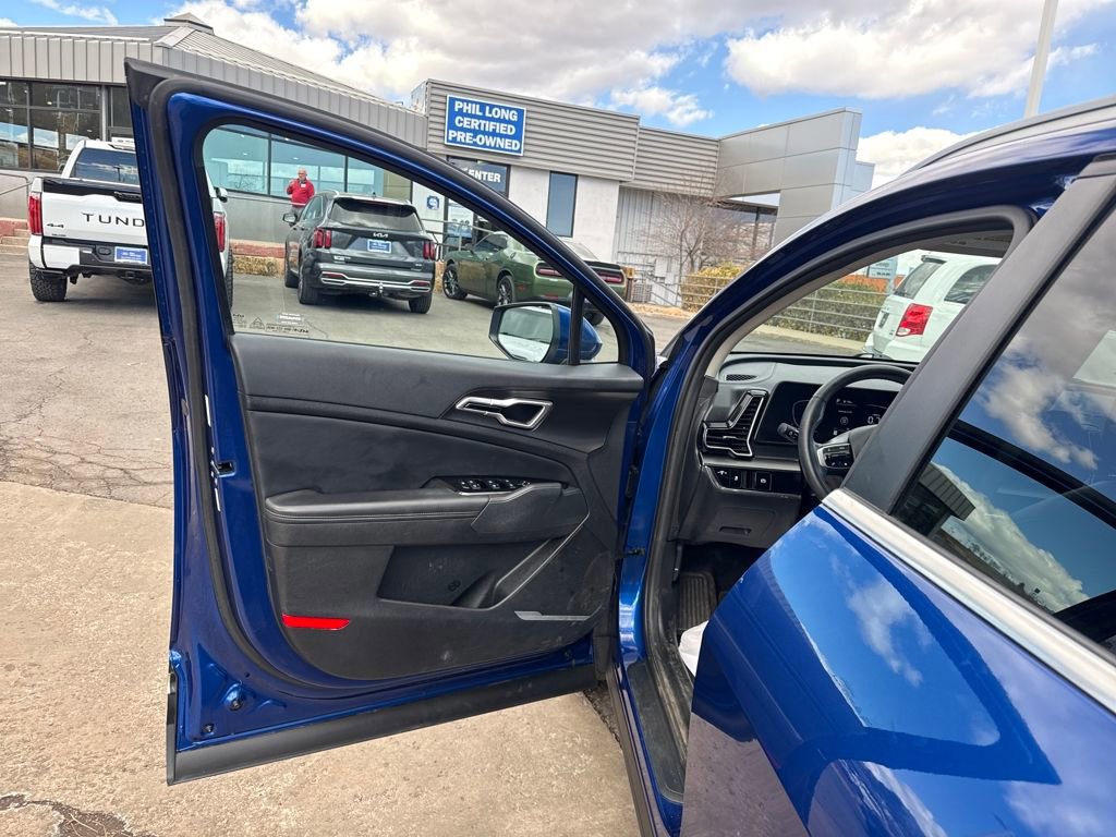 Used 2023 Kia Sportage EX image 10