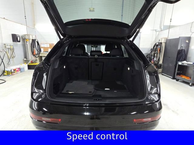 Used 2018 Audi Q3 2.0T Premium w/ Convenience Package image 17