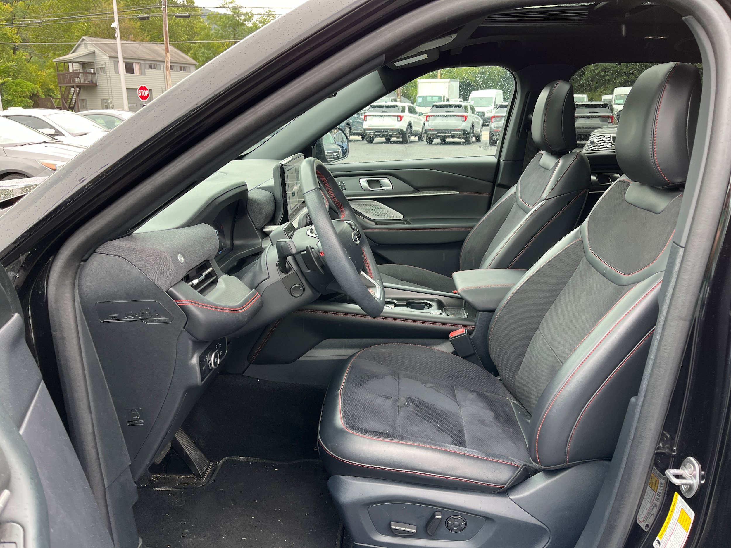 Certified 2025 Ford Explorer ST AWD/4WD image 20