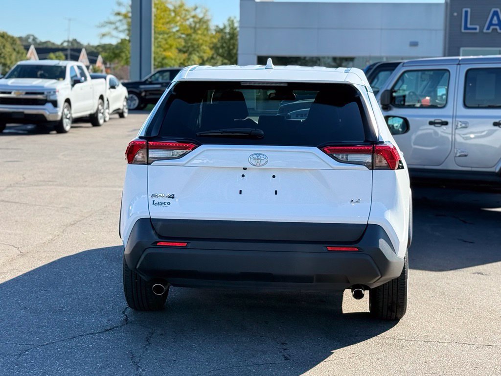 Used 2025 Toyota RAV4 LE FWD image 28