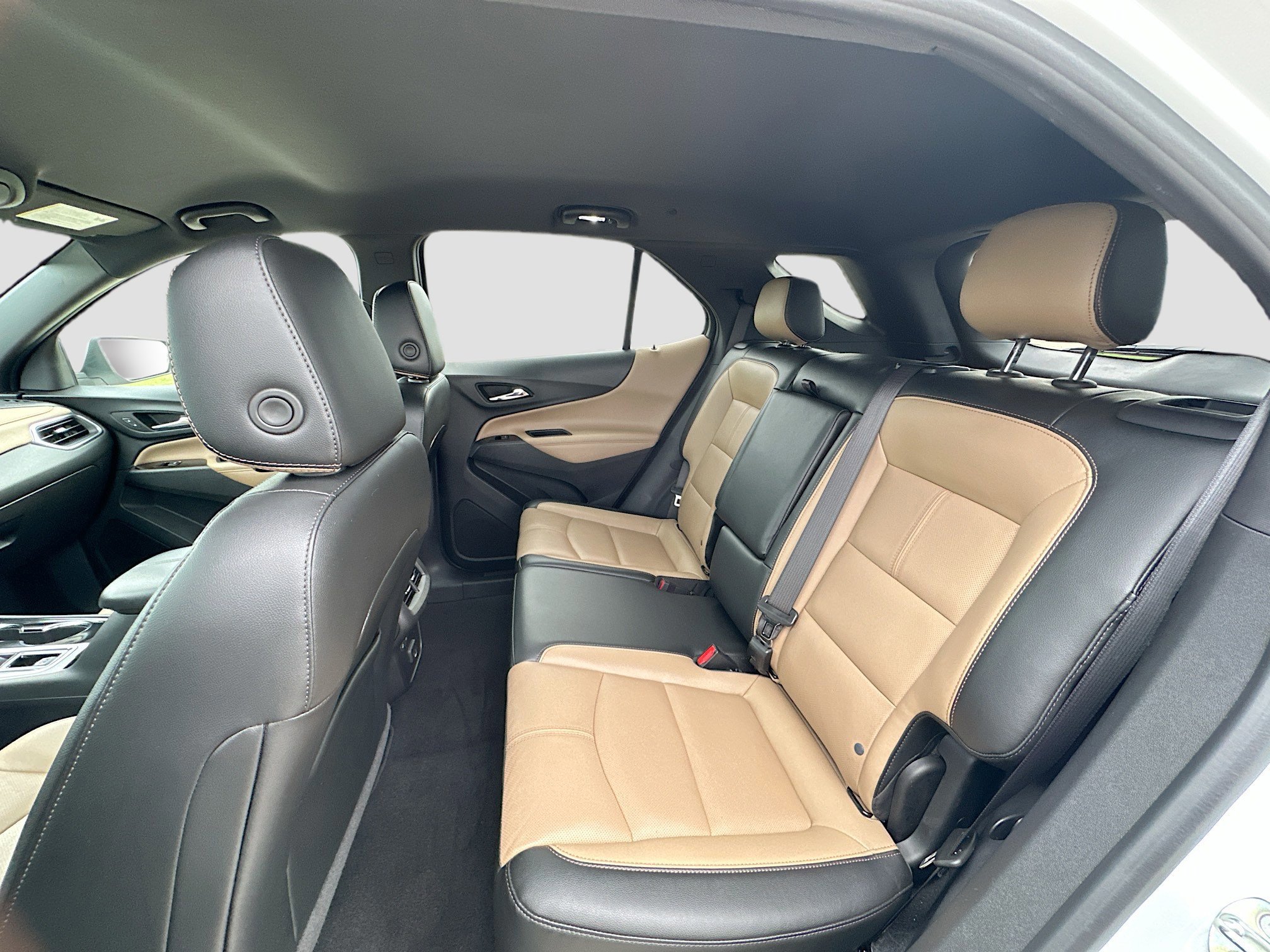 Used 2022 Chevrolet Equinox Premier image 23