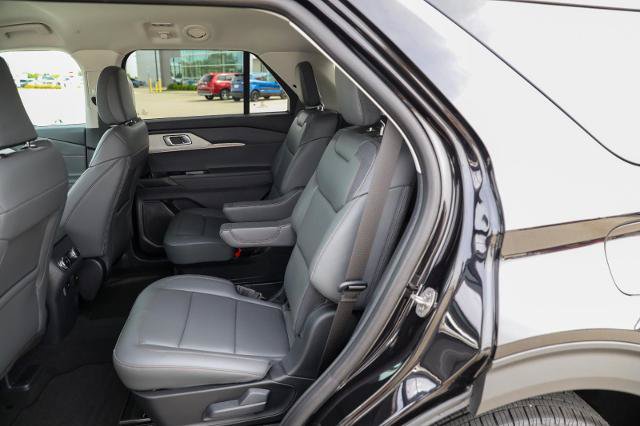 Certified 2025 Ford Explorer Active w/ Active Comfort Package AWD/4WD image 30