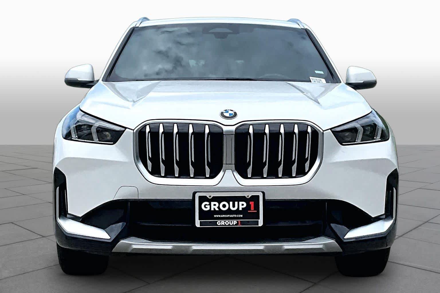 Used 2025 BMW X1 xDrive28i AWD/4WD image 4