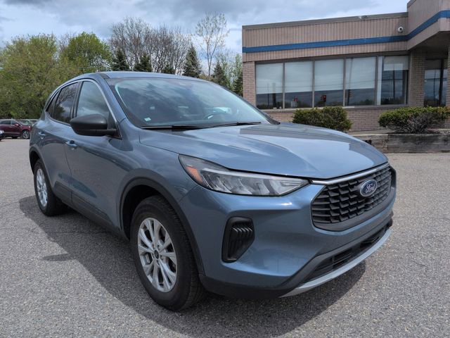 Certified 2024 Ford Escape Active AWD/4WD image 3