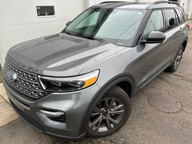 Certified 2023 Ford Explorer XLT w/ Equipment Group 202A
