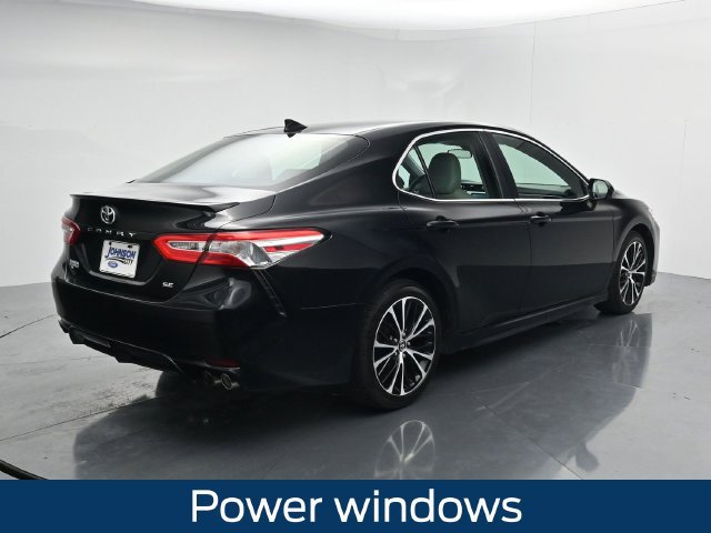 Used 2020 Toyota Camry SE FWD image 10