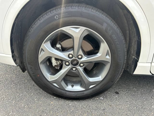 Certified 2023 Ford Escape ST-Line w/ Tech Pack #1 AWD/4WD image 9