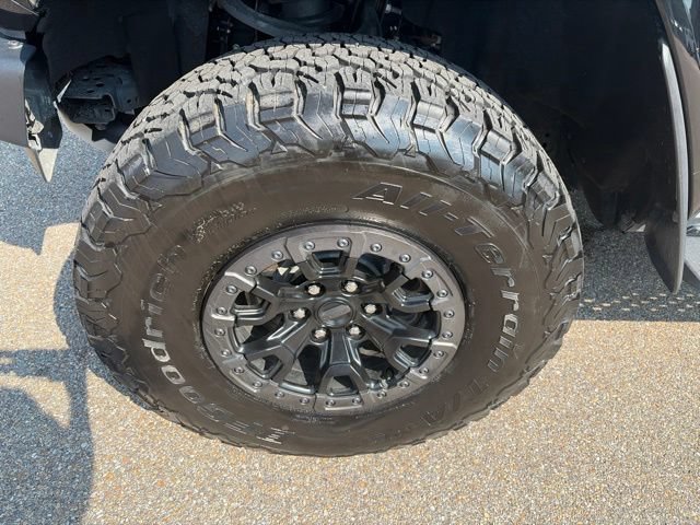 Certified 2024 Ford Bronco Raptor w/ Interior Carbon Fiber Pack 6 AWD/4WD image 11