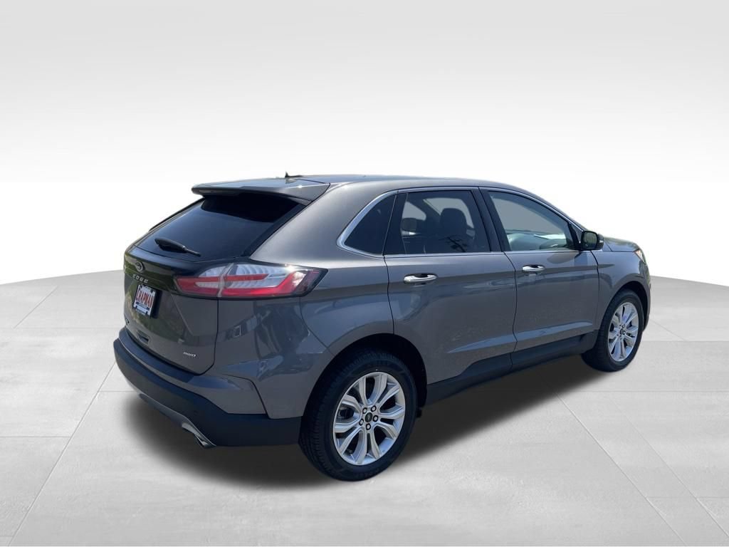Certified 2024 Ford Edge Titanium AWD/4WD image 11