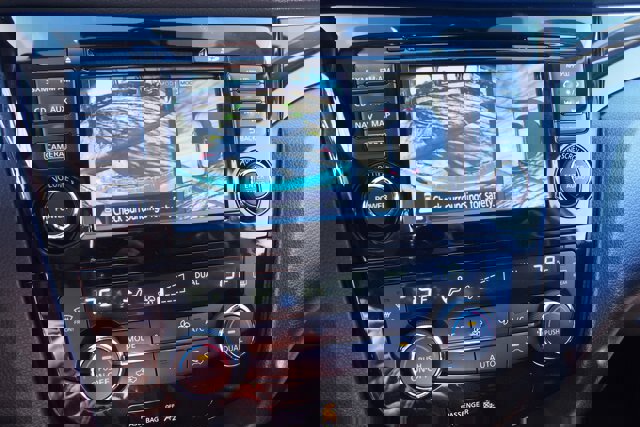 Used 2017 Nissan Rogue Sport SL w/ SL Premium Package image 28