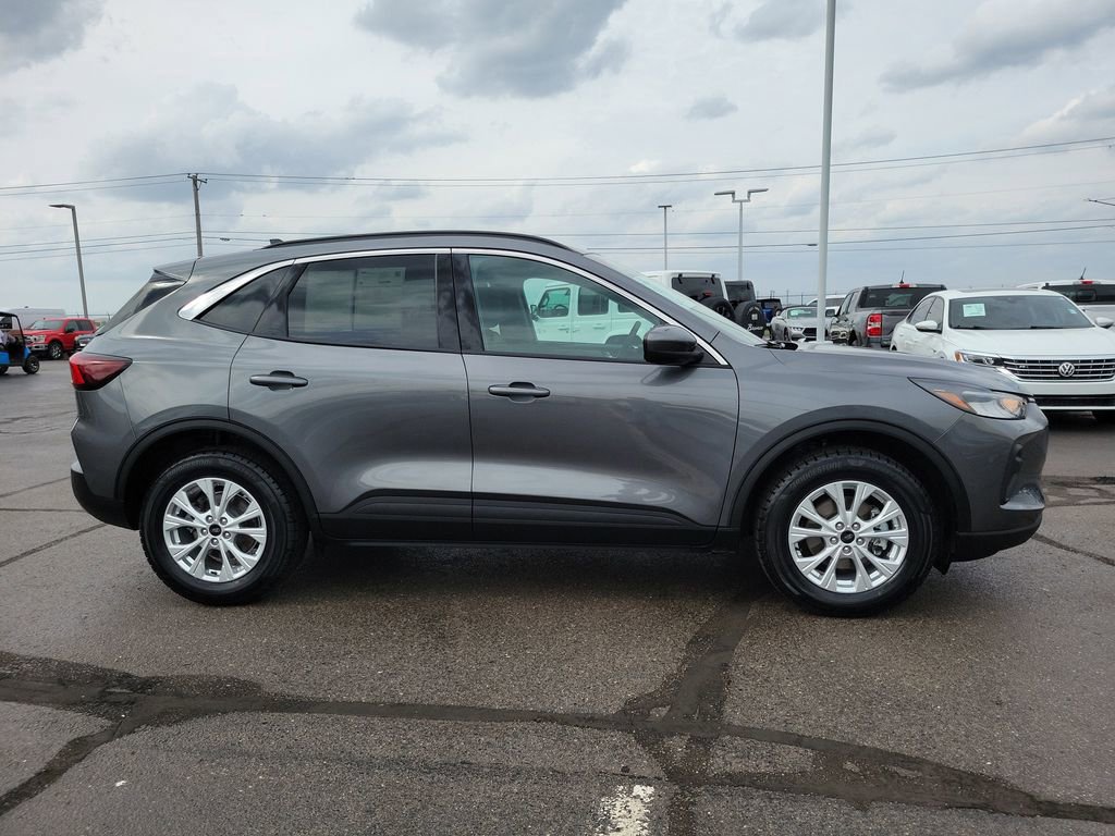 Certified 2023 Ford Escape Active w/ Tech Pack #2 AWD/4WD image 6