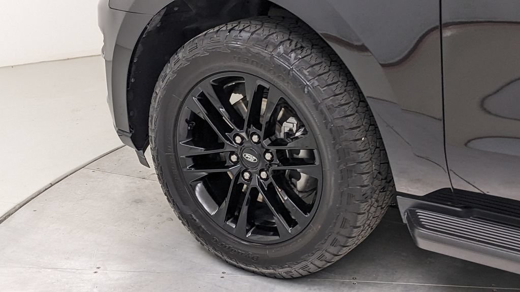 Certified 2024 Ford Expedition Max XLT AWD/4WD image 5
