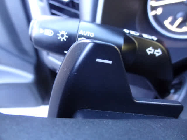 Used 2023 Nissan Rogue S AWD/4WD image 17