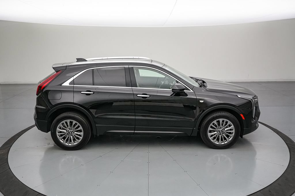 Used 2024 Cadillac XT4 Premium Luxury w/ Active Safety Package AWD/4WD image 3