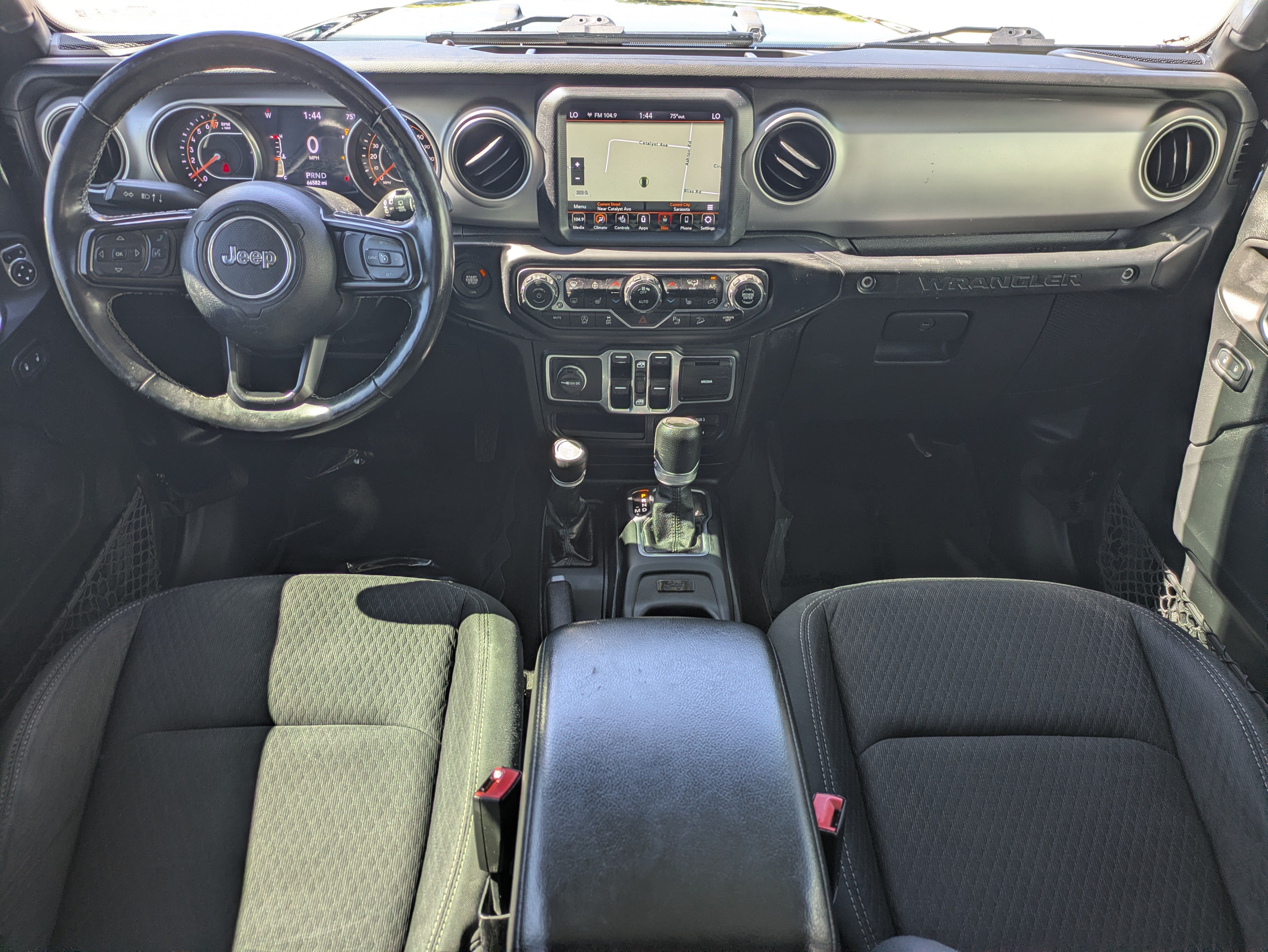 Used 2021 Jeep Wrangler Unlimited Sport AWD/4WD image 16
