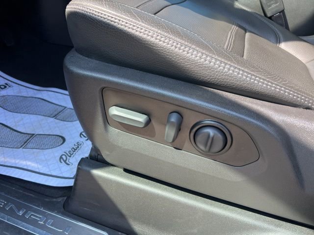 Used 2022 GMC Sierra 1500 Denali w/ Denali Reserve Package image 25