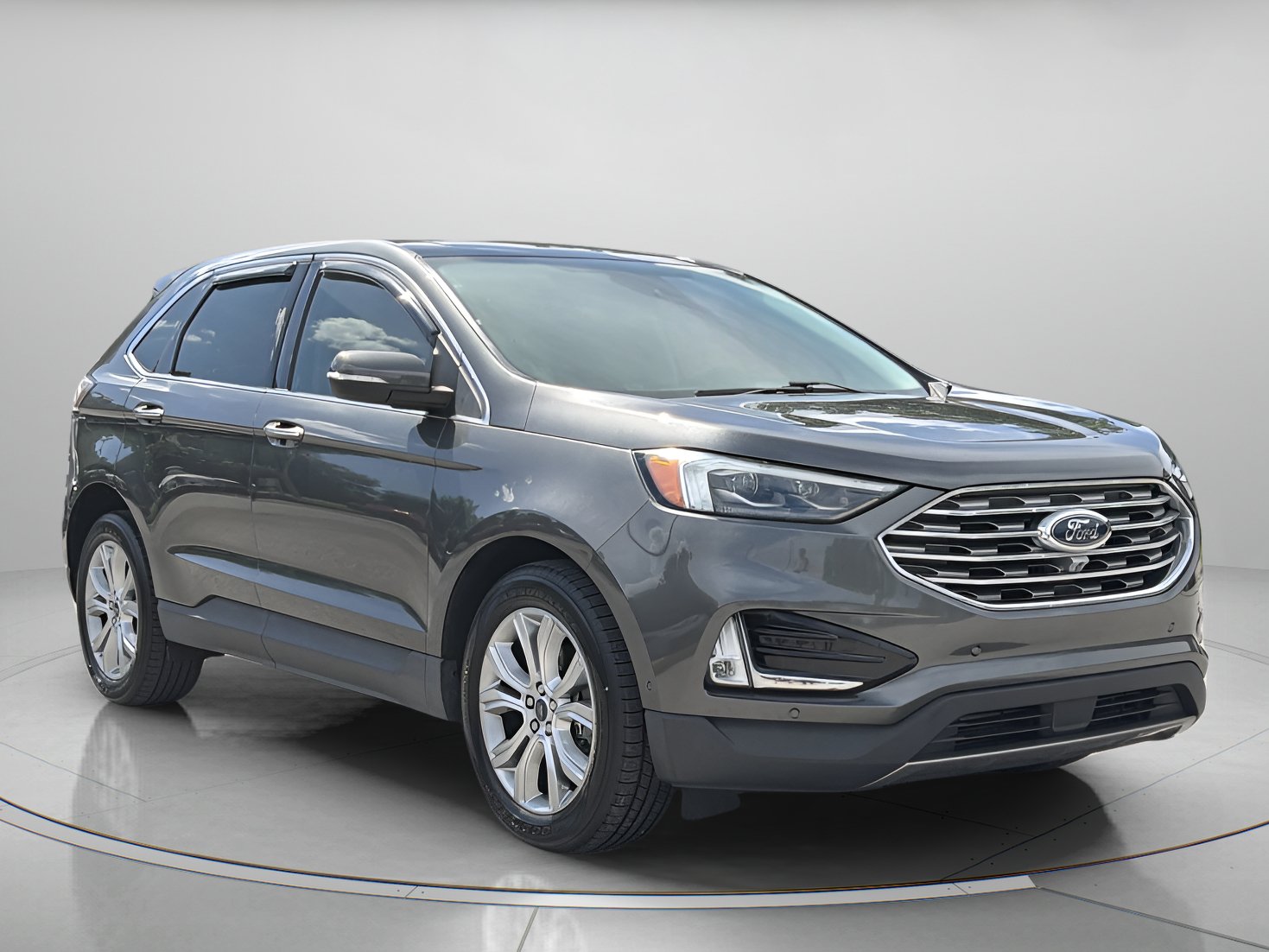 Certified 2019 Ford Edge Titanium w/ Equipment Group 301A FWD image 38