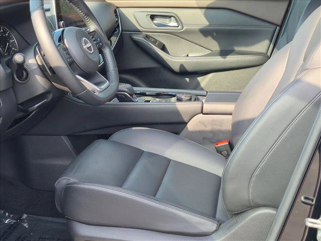 Used 2023 Nissan Rogue SL AWD/4WD image 16