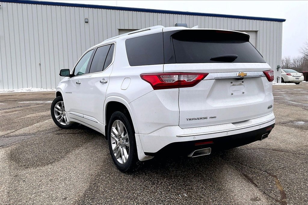 Used 2019 Chevrolet Traverse High Country image 2