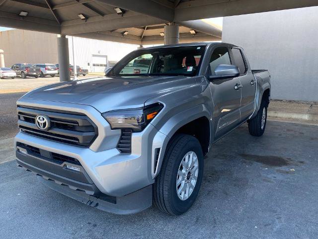 Used 2024 Toyota Tacoma SR5 RWD image 3