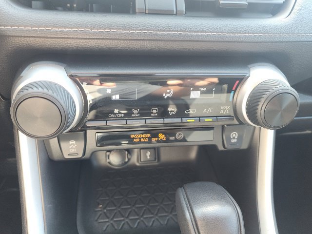 Used 2022 Toyota RAV4 LE AWD/4WD image 20