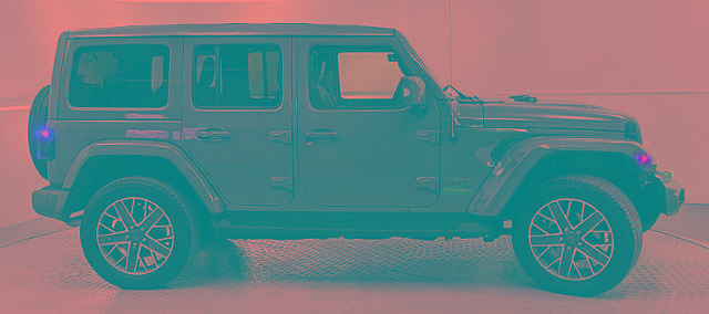 Used 2023 Jeep Wrangler Unlimited Sahara AWD/4WD image 2