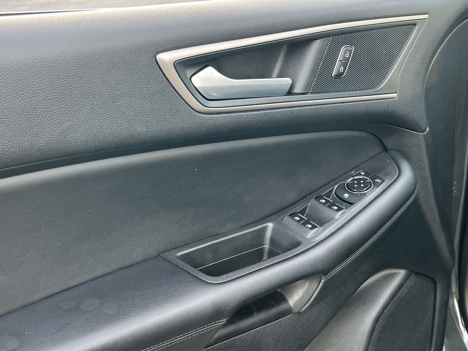 Certified 2024 Ford Edge SEL AWD/4WD image 15