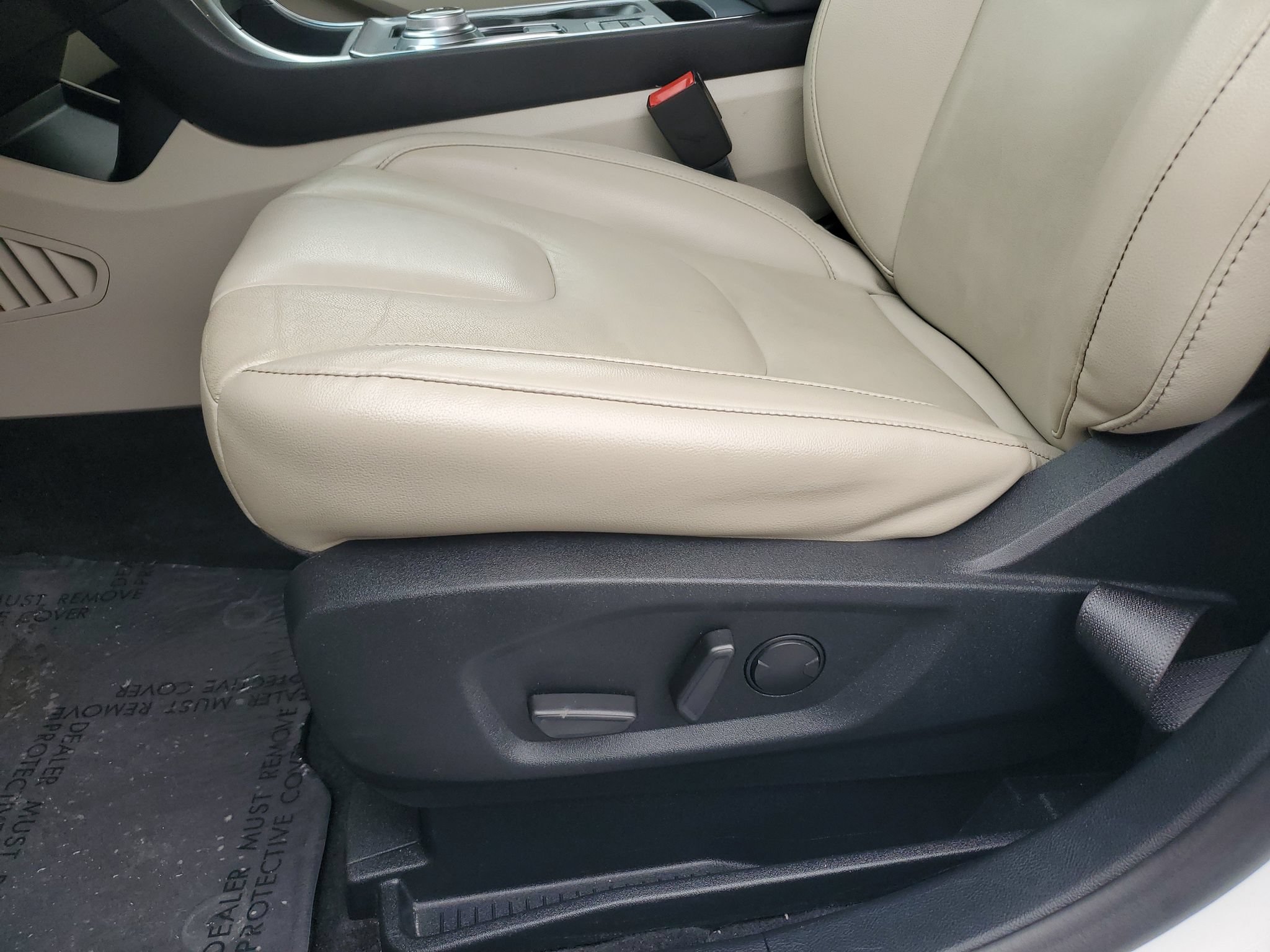 Certified 2021 Ford Edge Titanium AWD/4WD image 15