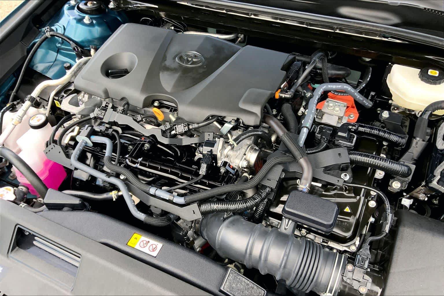 Used 2025 Toyota Camry SE FWD image 32